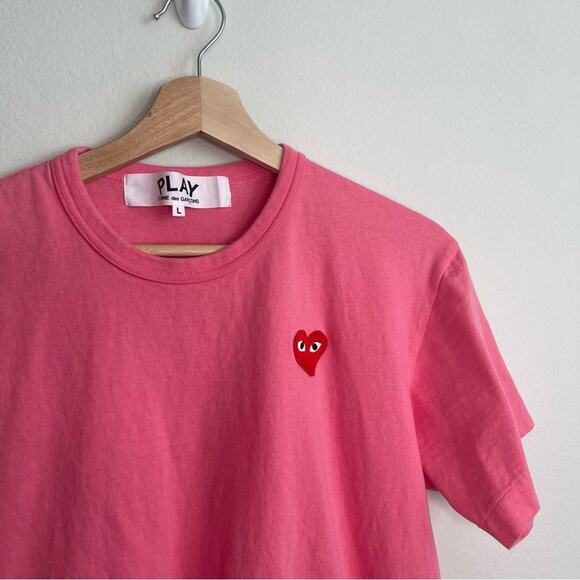 Comme des Garçons PLAY Heart T-Shirt in Pink - Picture 4 of 9